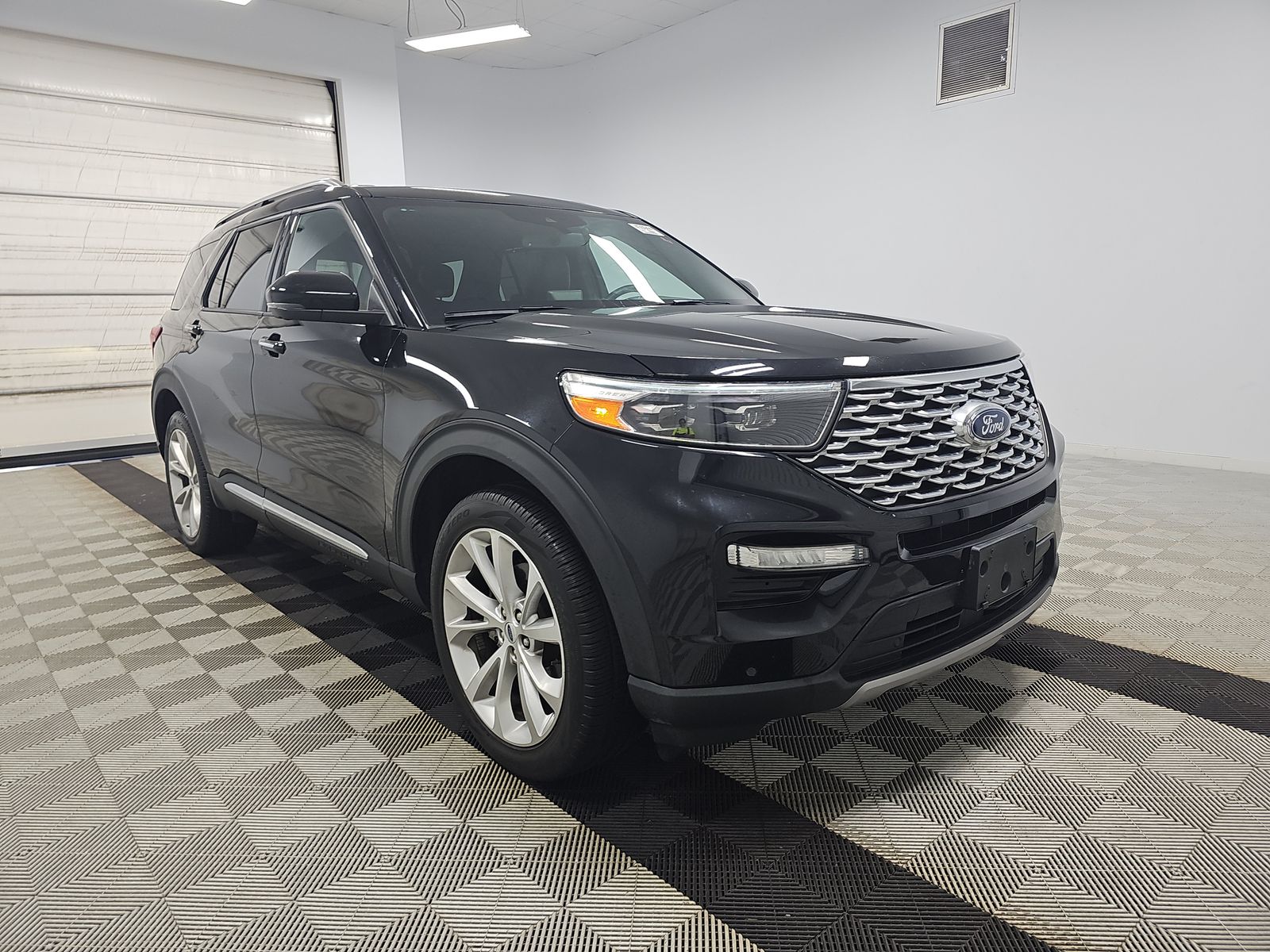 FORD EXPLORER - 4