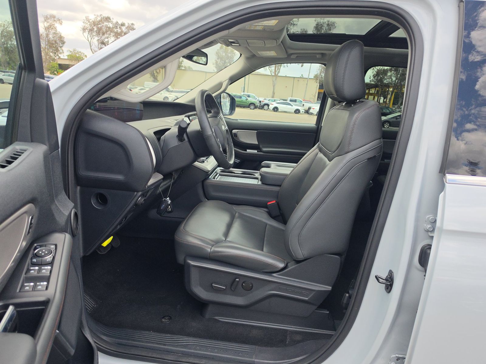 FORD EXPEDITION - 8
