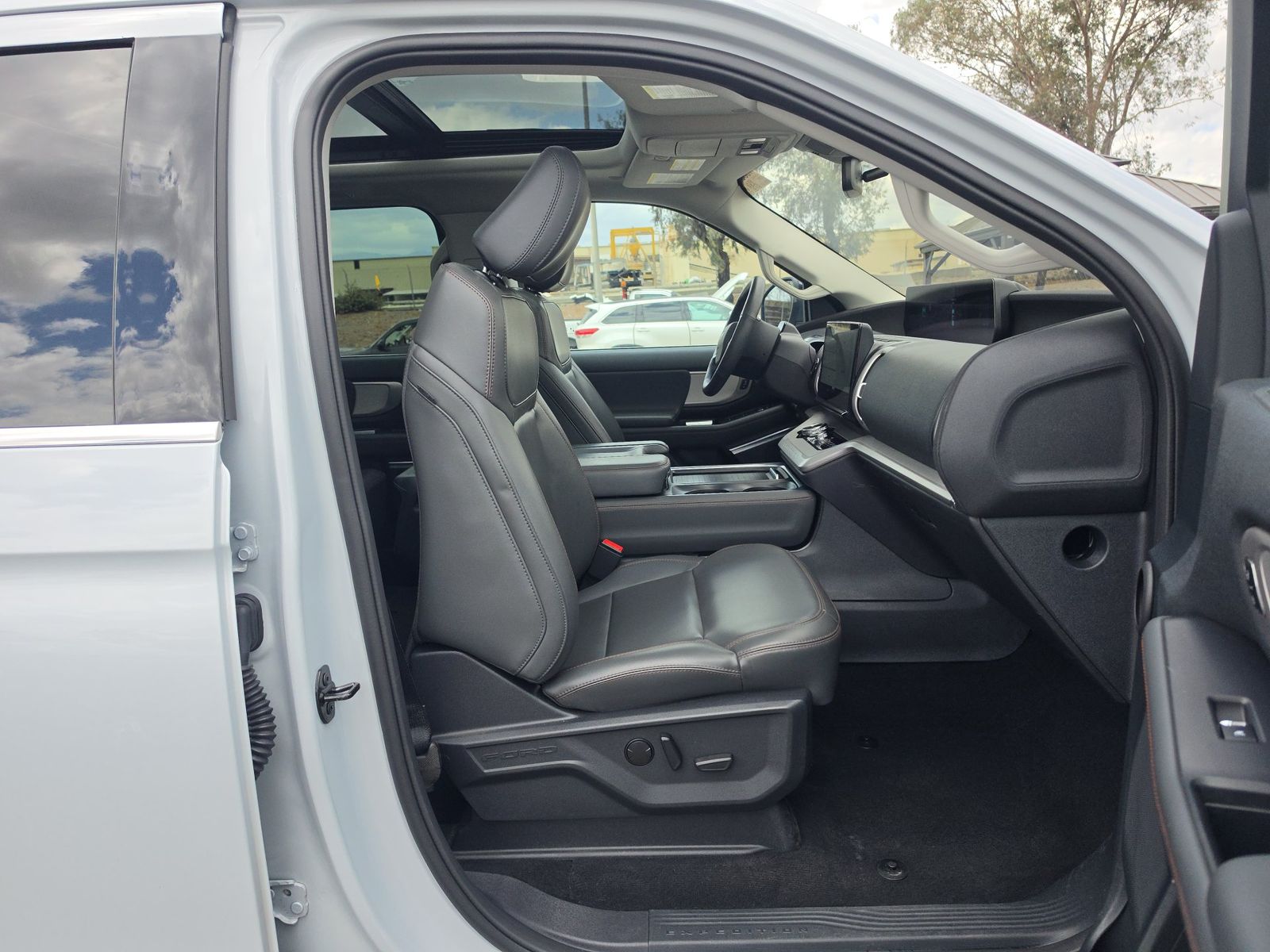 FORD EXPEDITION - 9