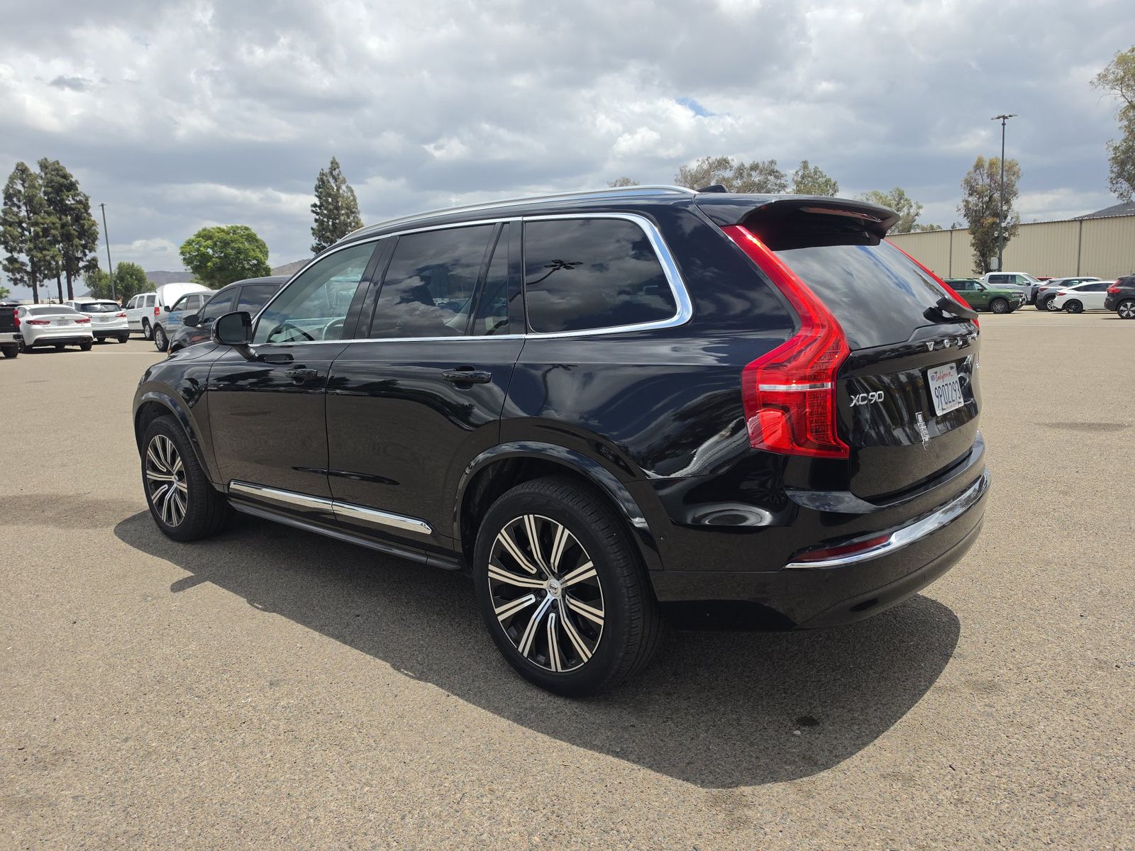 2025 Volvo XC90 B6 Plus FWD