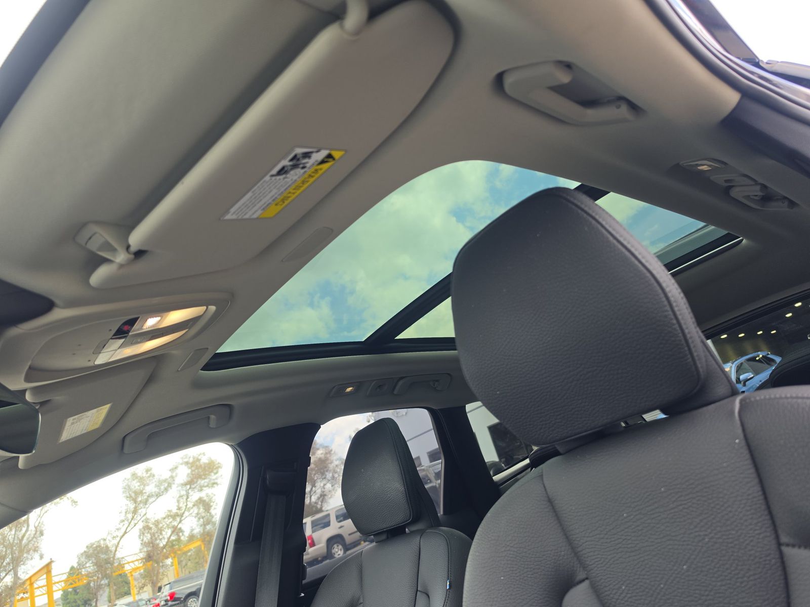 2025 Volvo XC60 B5 Plus FWD