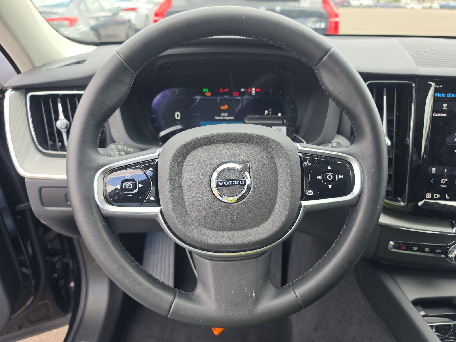 2025 Volvo XC60 B5 Plus FWD