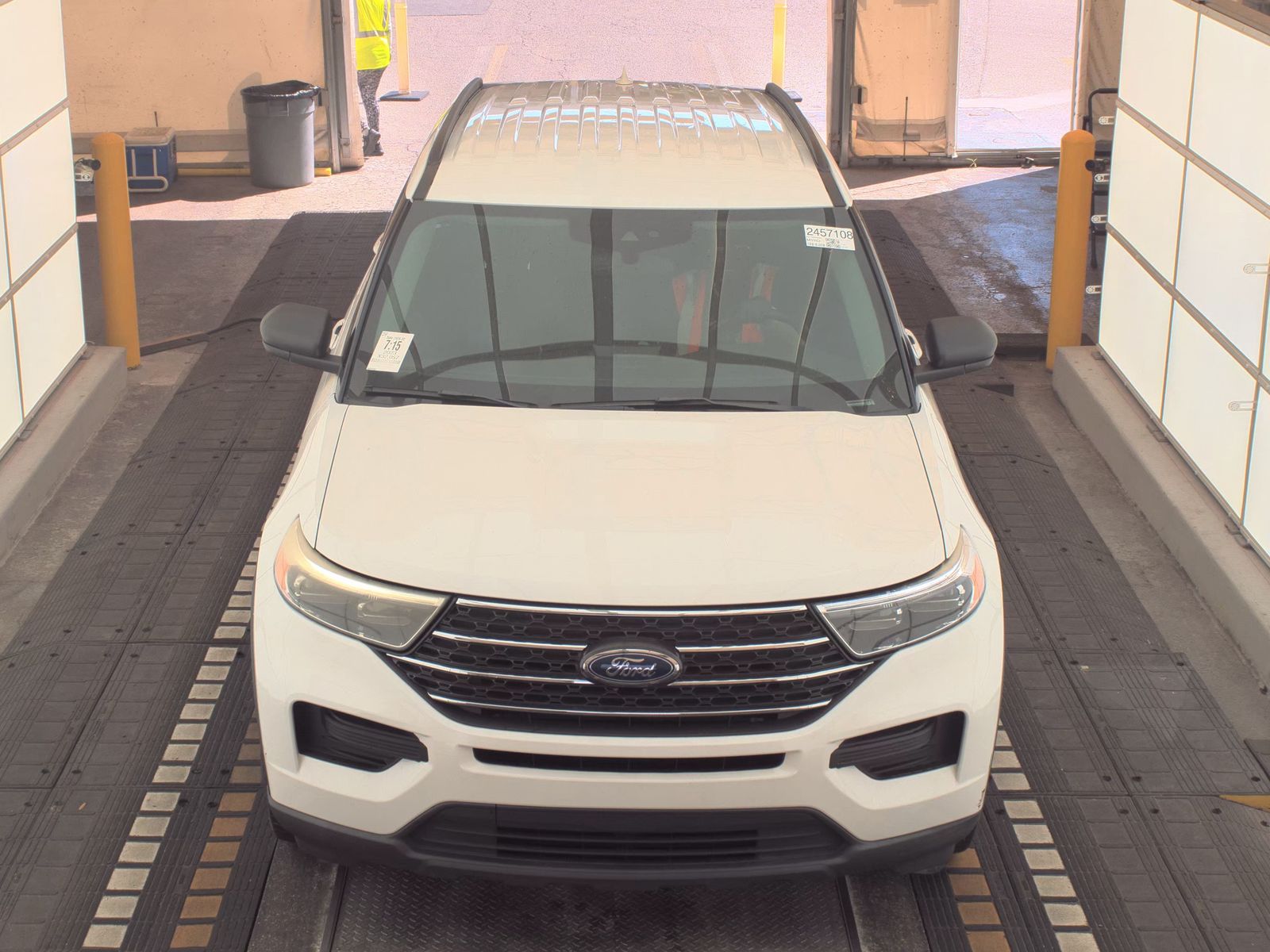 FORD EXPLORER - 3