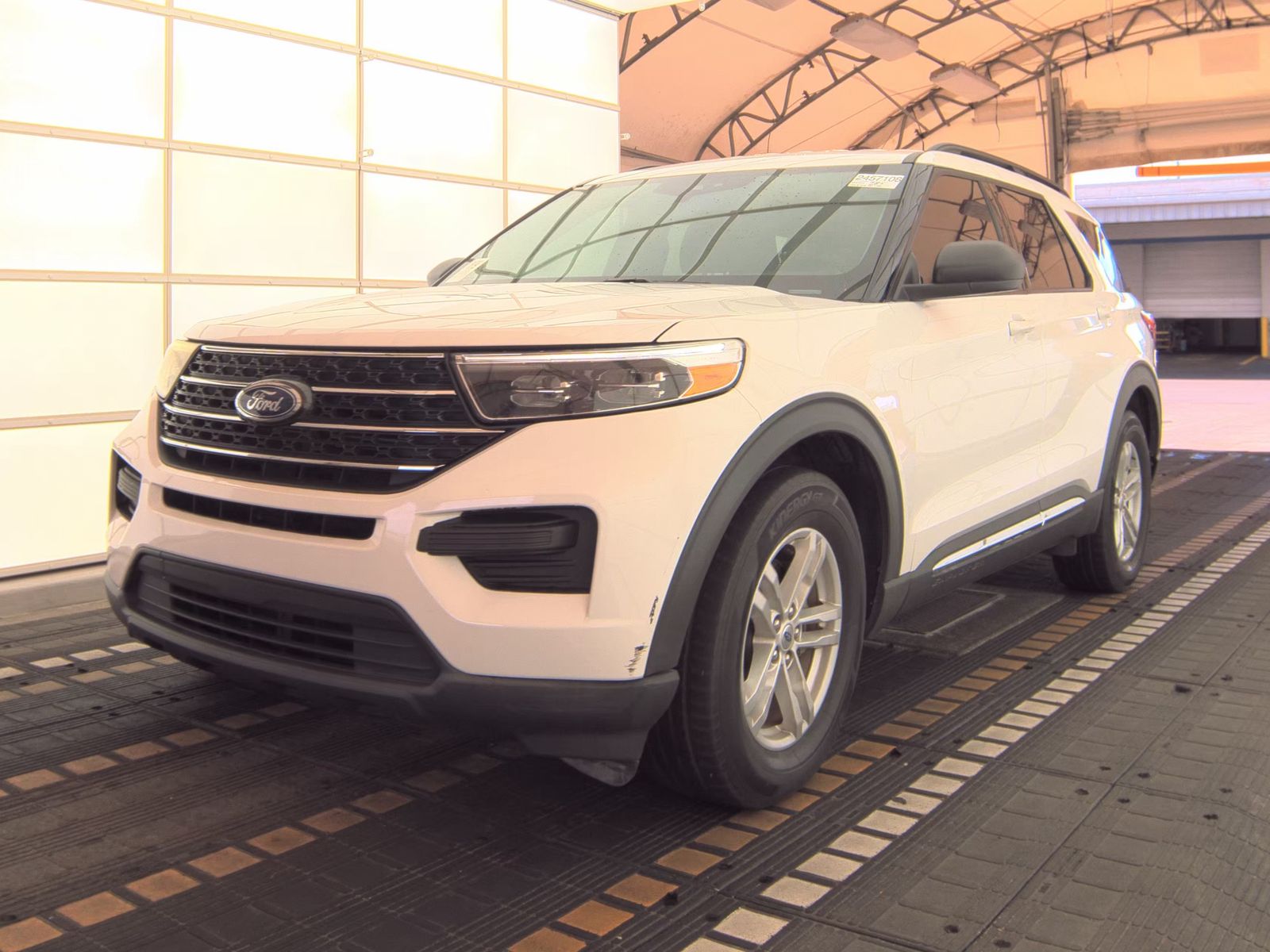 FORD EXPLORER - 1