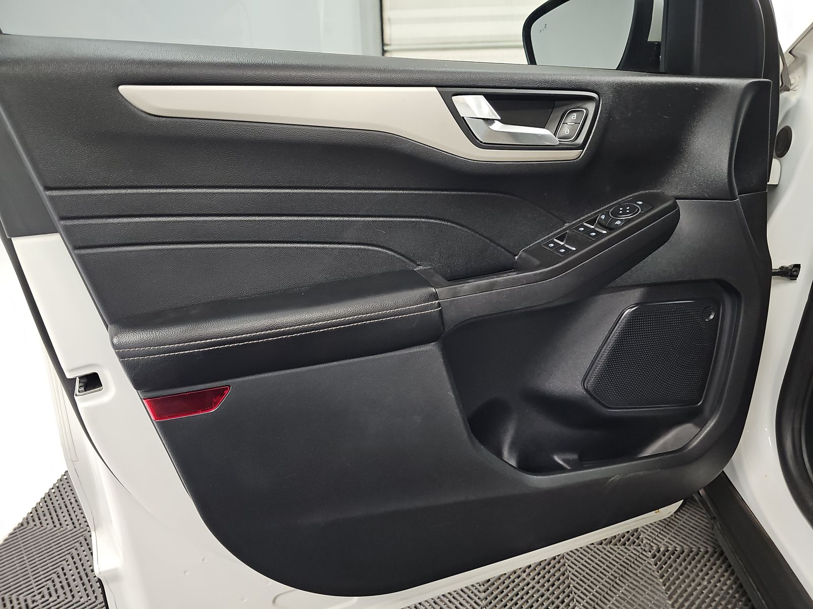 FORD ESCAPE - 10