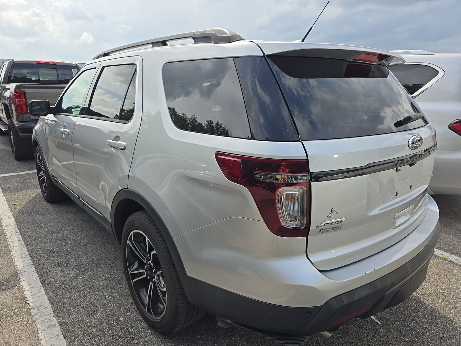 FORD EXPLORER - 7