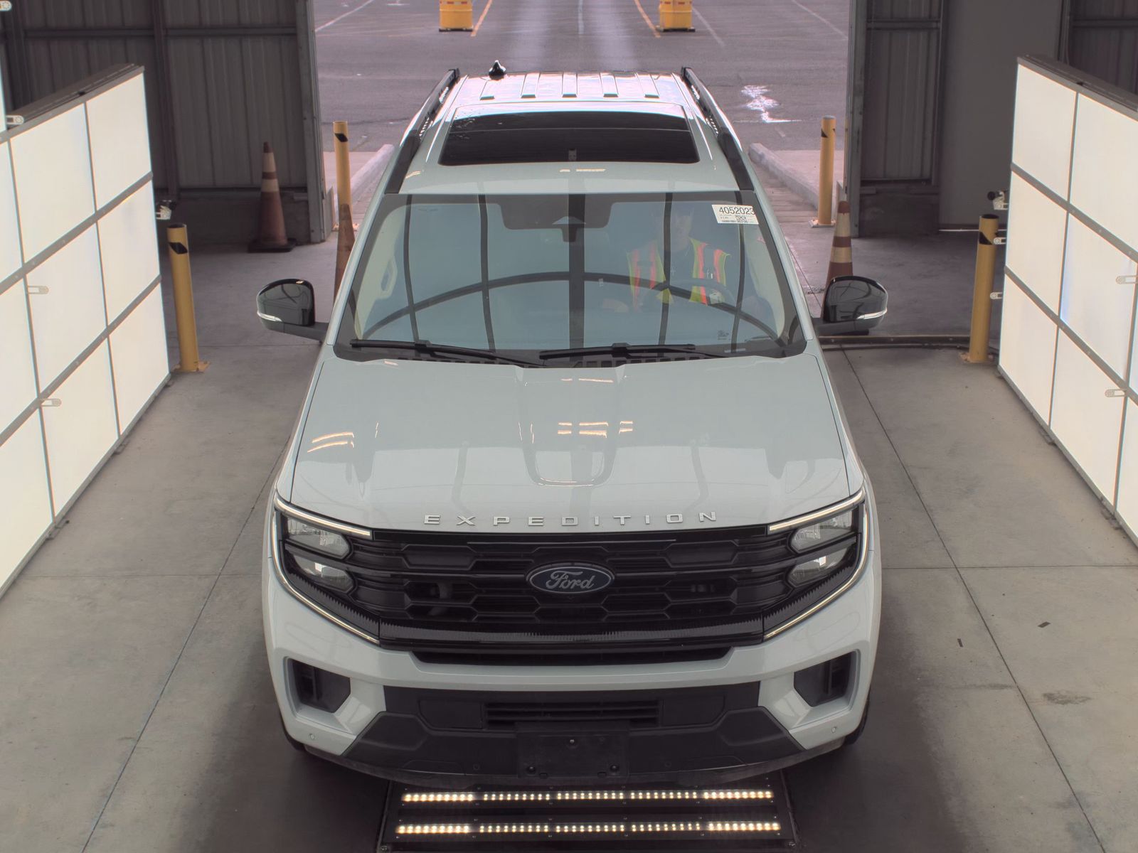 FORD EXPEDITION MAX - 3
