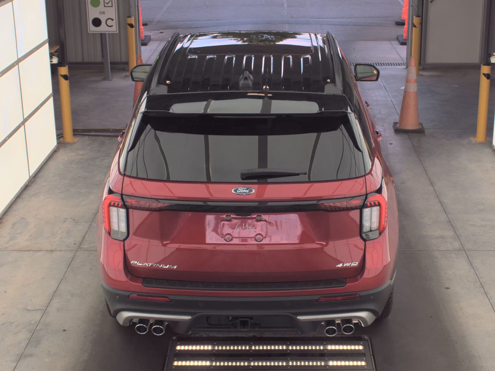 FORD EXPLORER - 7