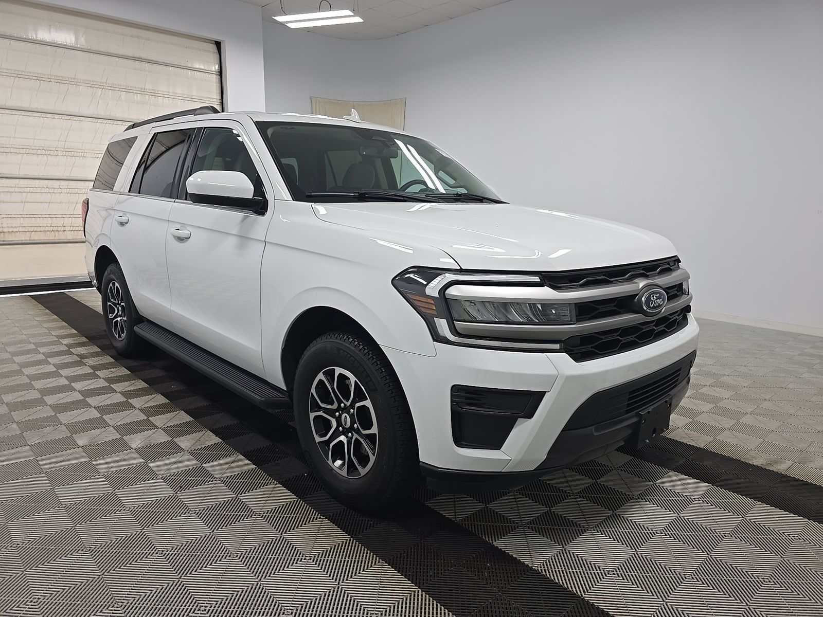 FORD EXPEDITION - 4