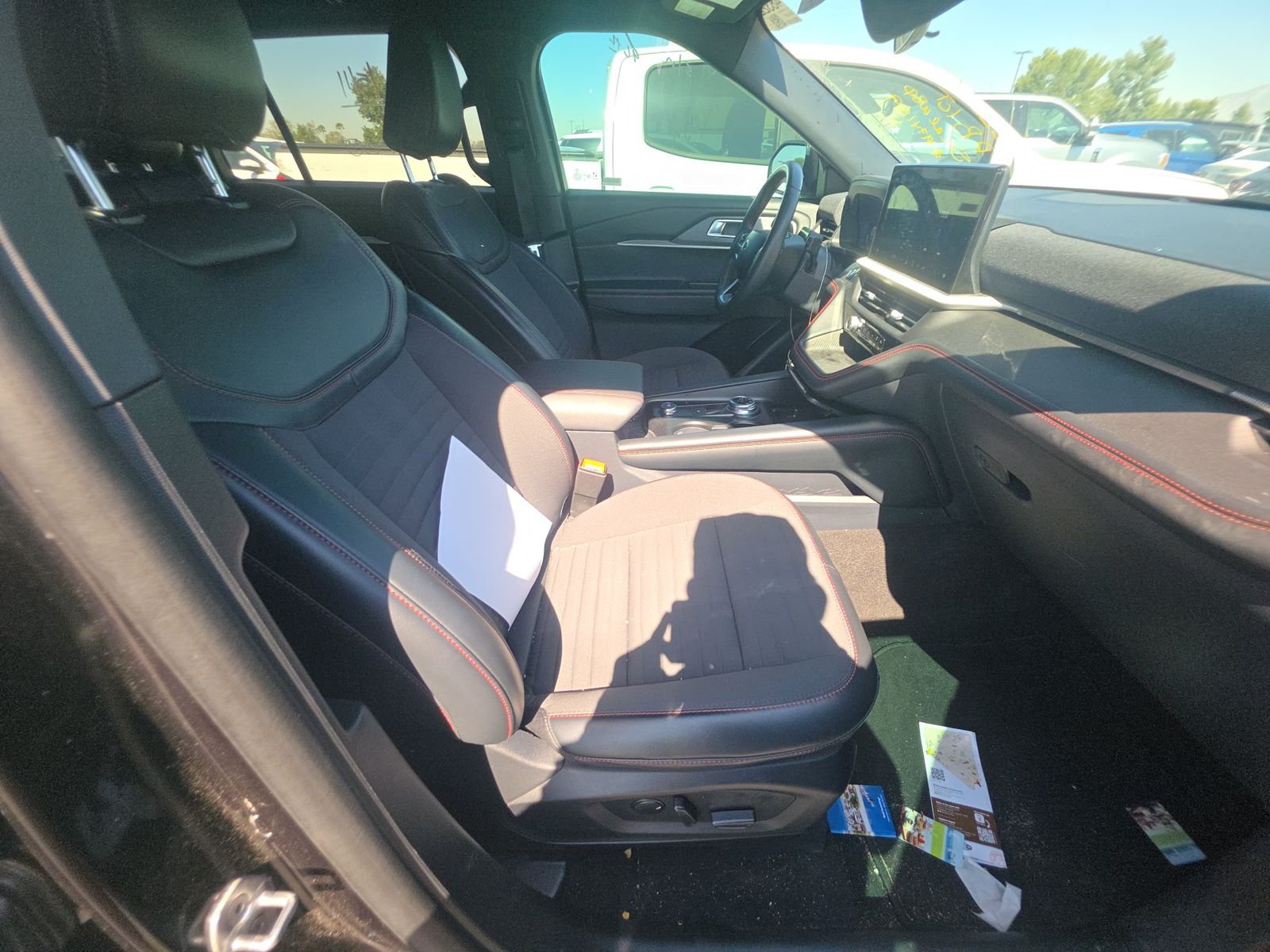 FORD EXPLORER - 9