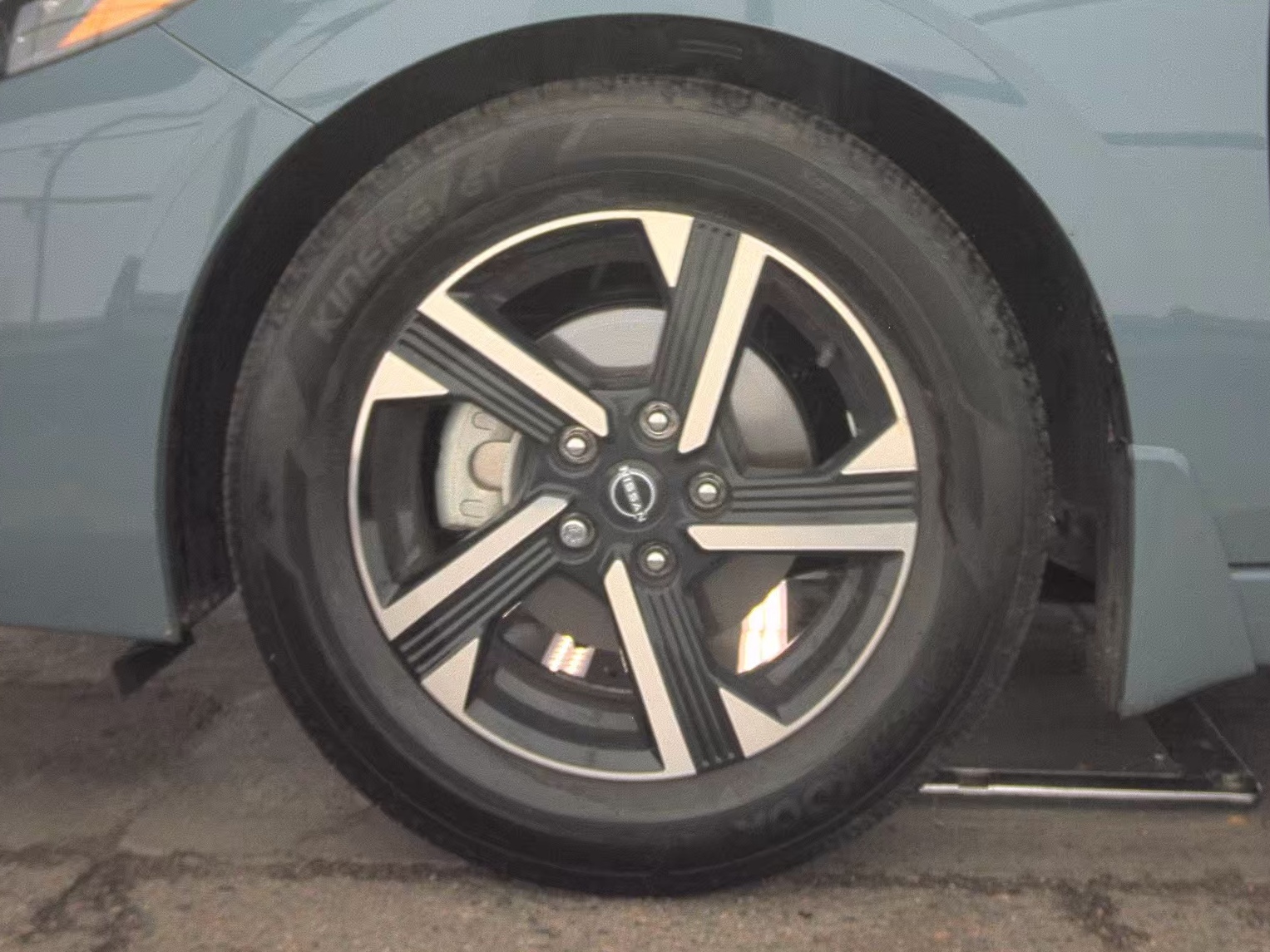 NISSAN SENTRA - 10