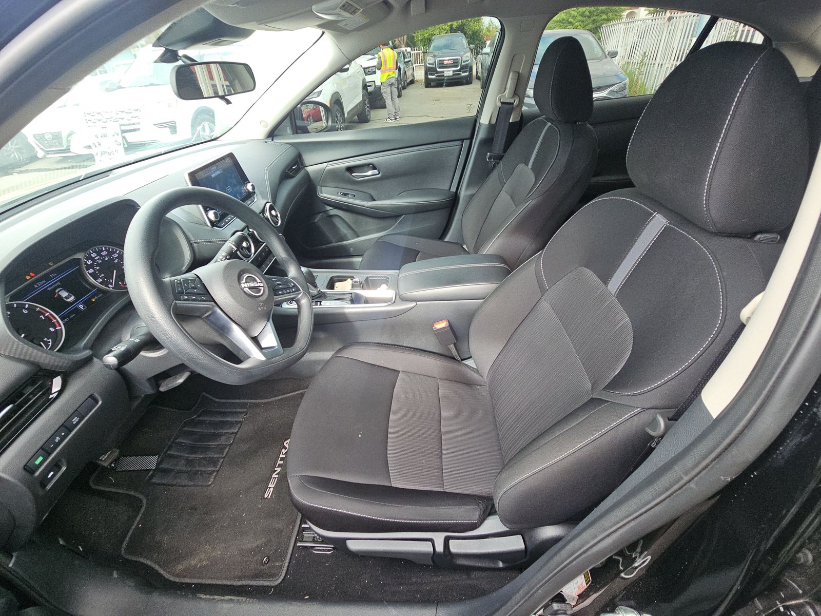 NISSAN SENTRA - 8