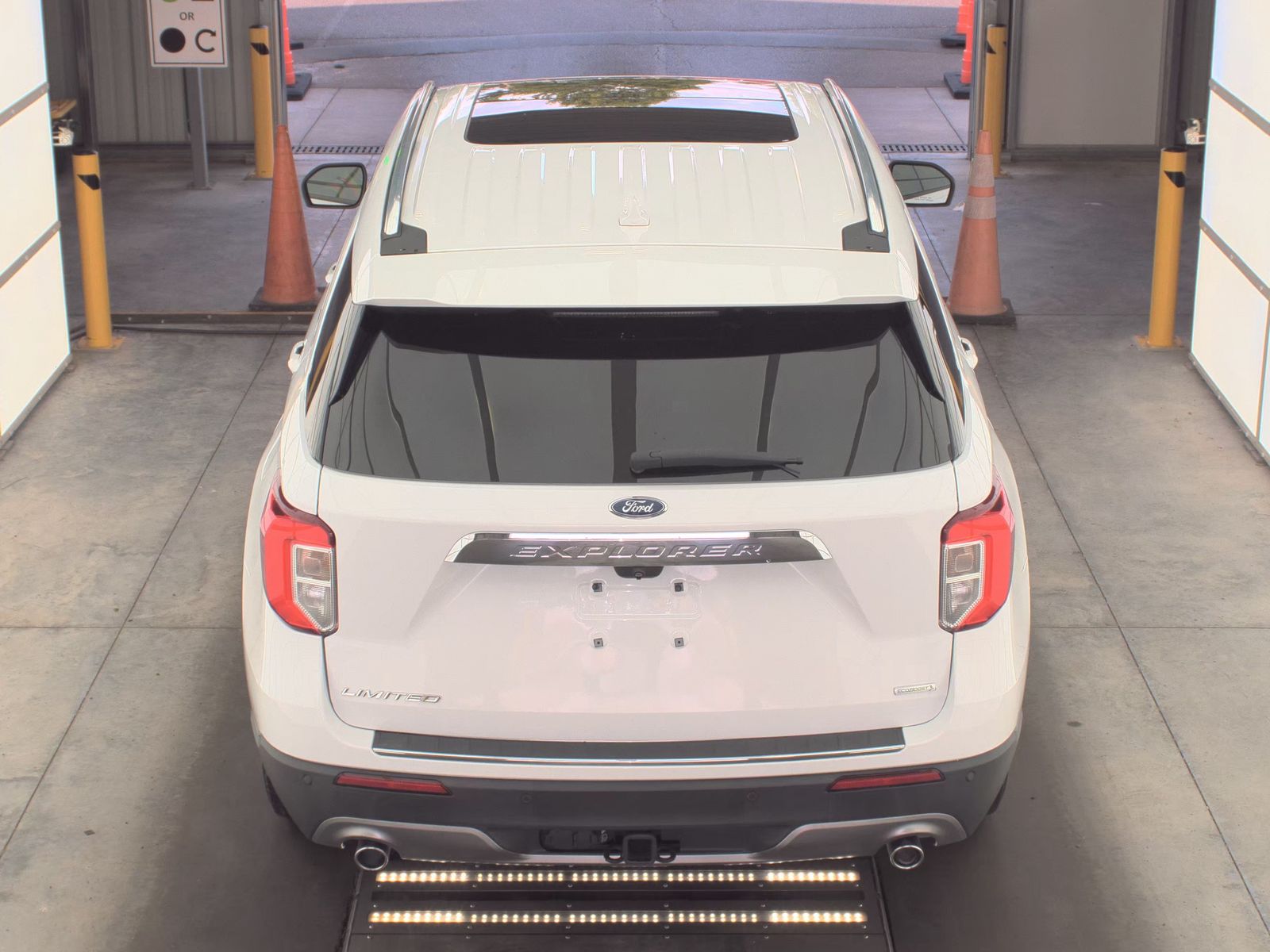 FORD EXPLORER - 7