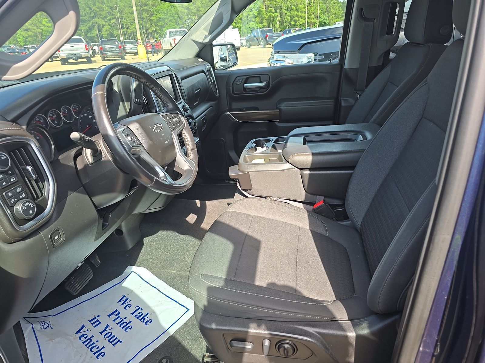 2022 Chevrolet Silverado 1500 RST AWD