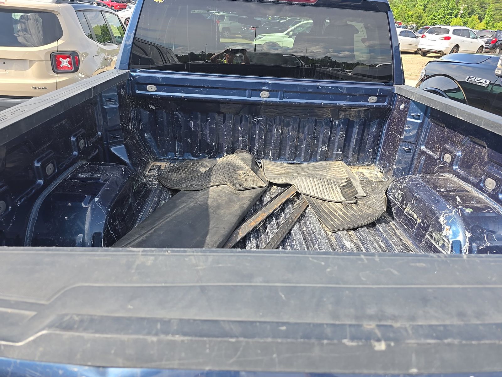 2022 Chevrolet Silverado 1500 RST AWD