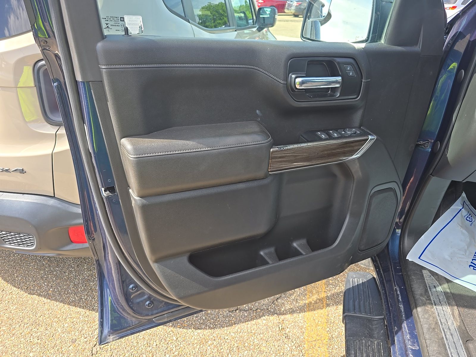 2022 Chevrolet Silverado 1500 RST AWD