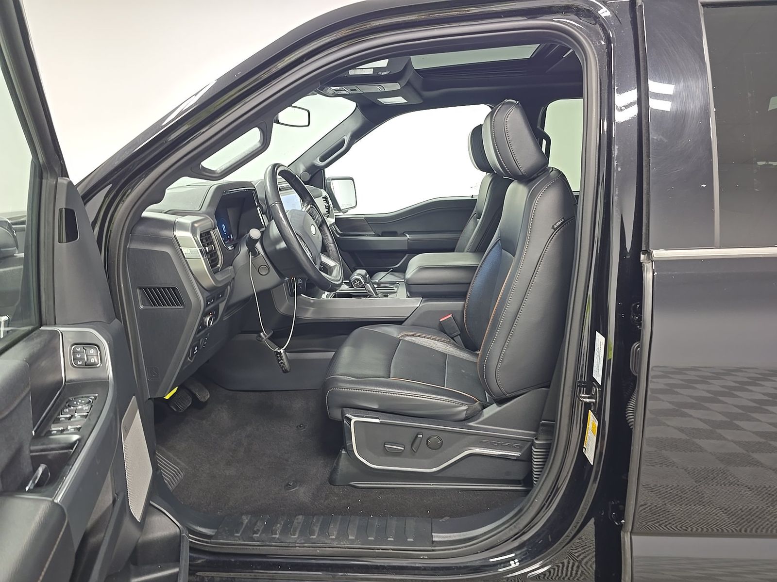 FORD F-150 - 8