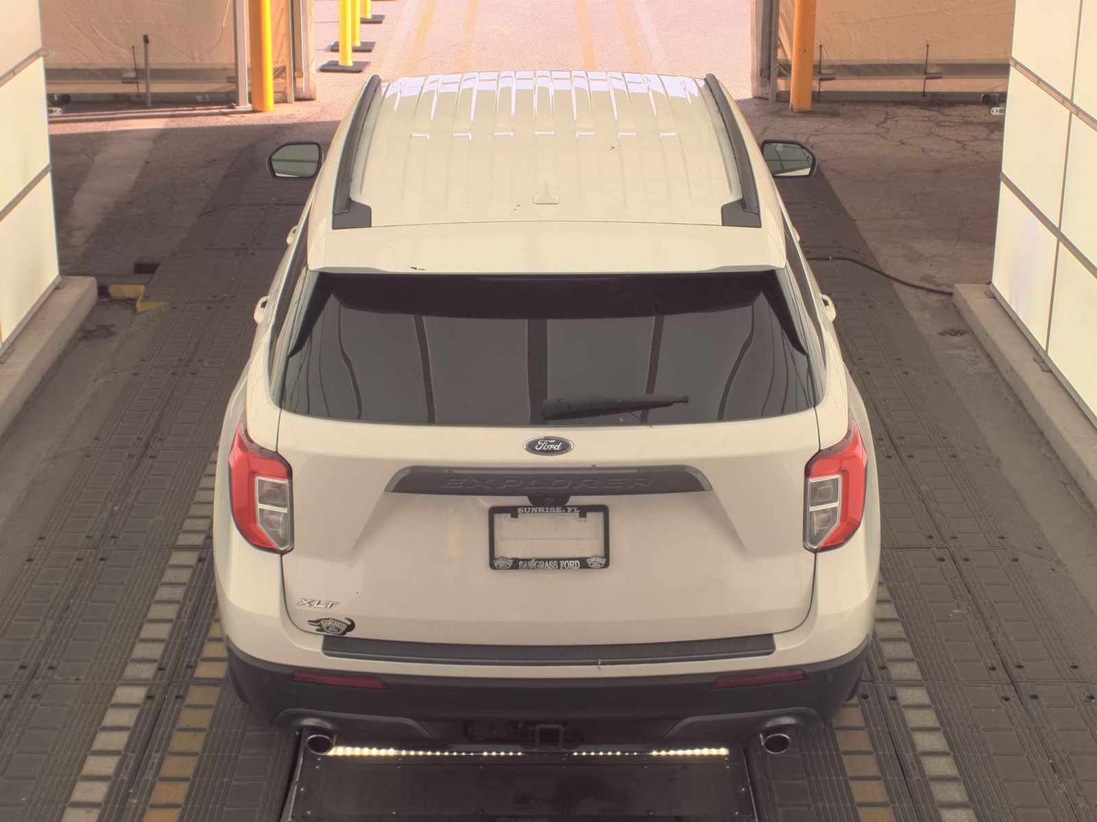 FORD EXPLORER - 7