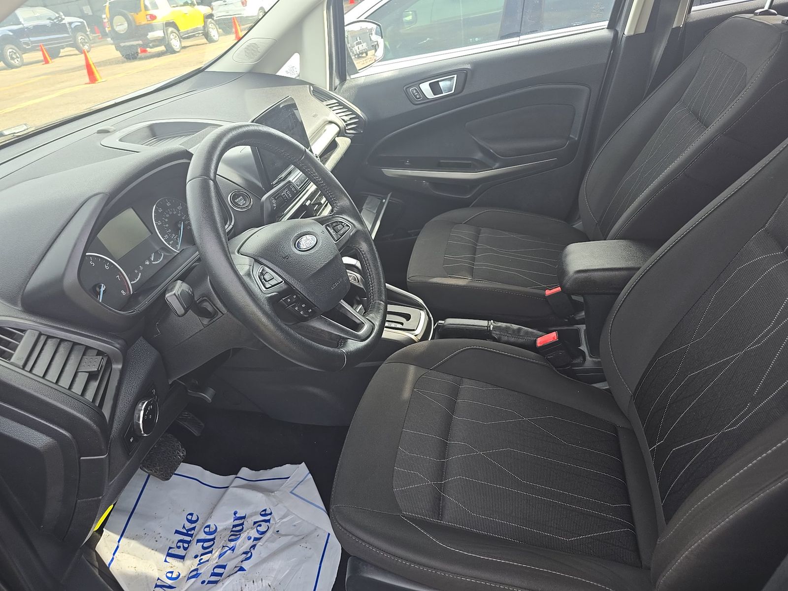 FORD ECOSPORT - 8