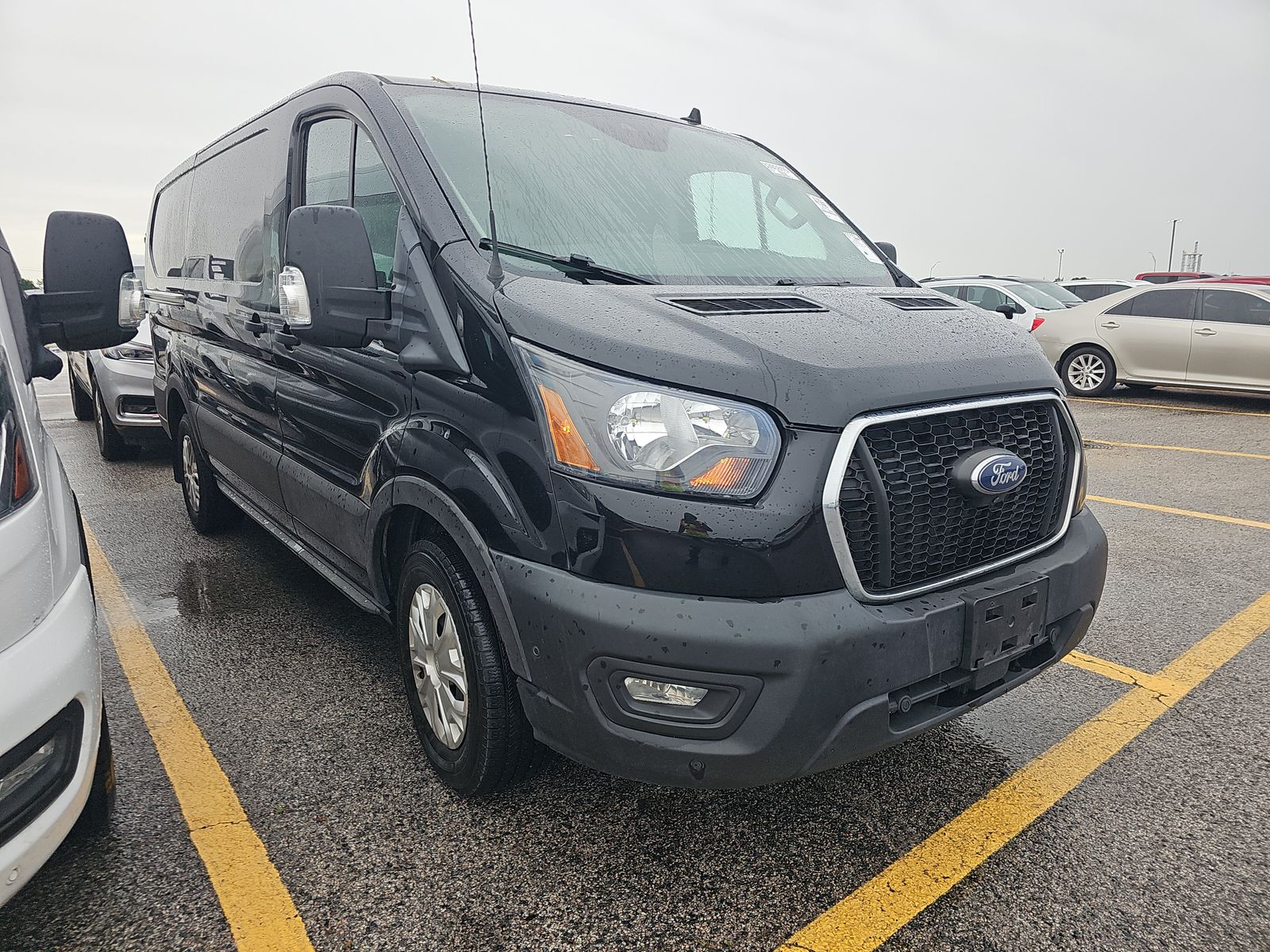 FORD TRANSIT 150 - 4