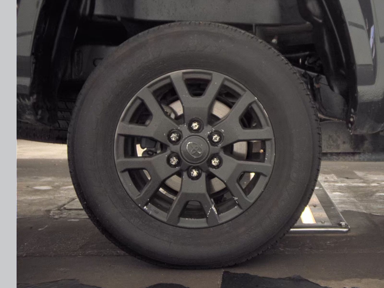 2025 Toyota Tacoma SR5 RWD