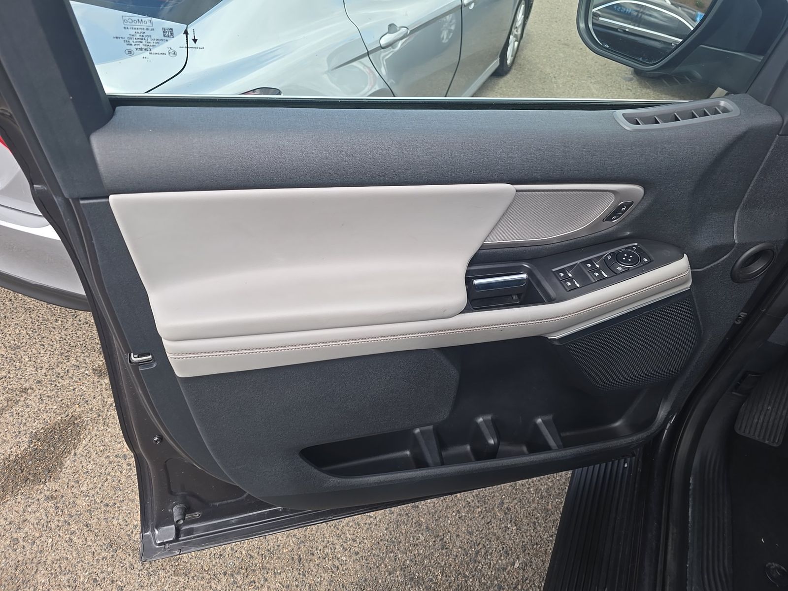 FORD EXPEDITION - 10