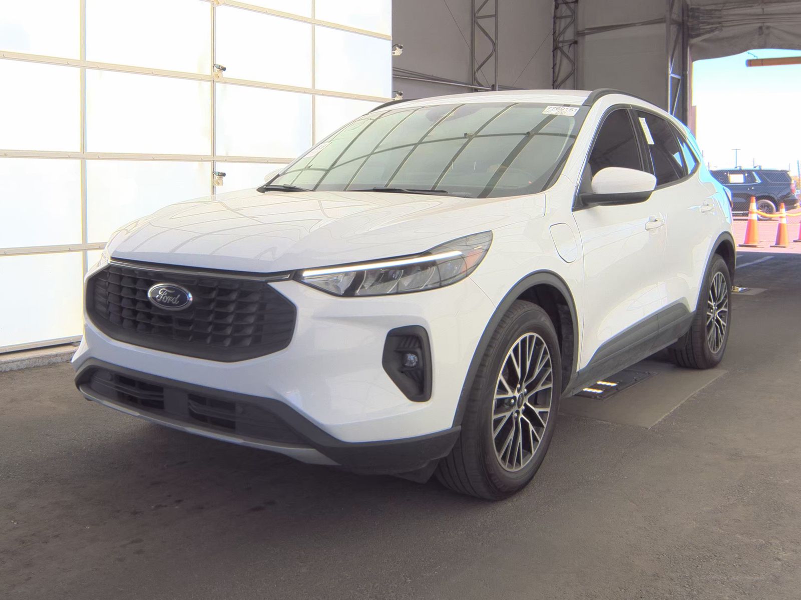 FORD ESCAPE - 1
