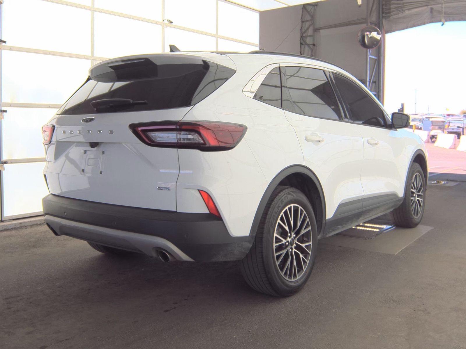 FORD ESCAPE - 6
