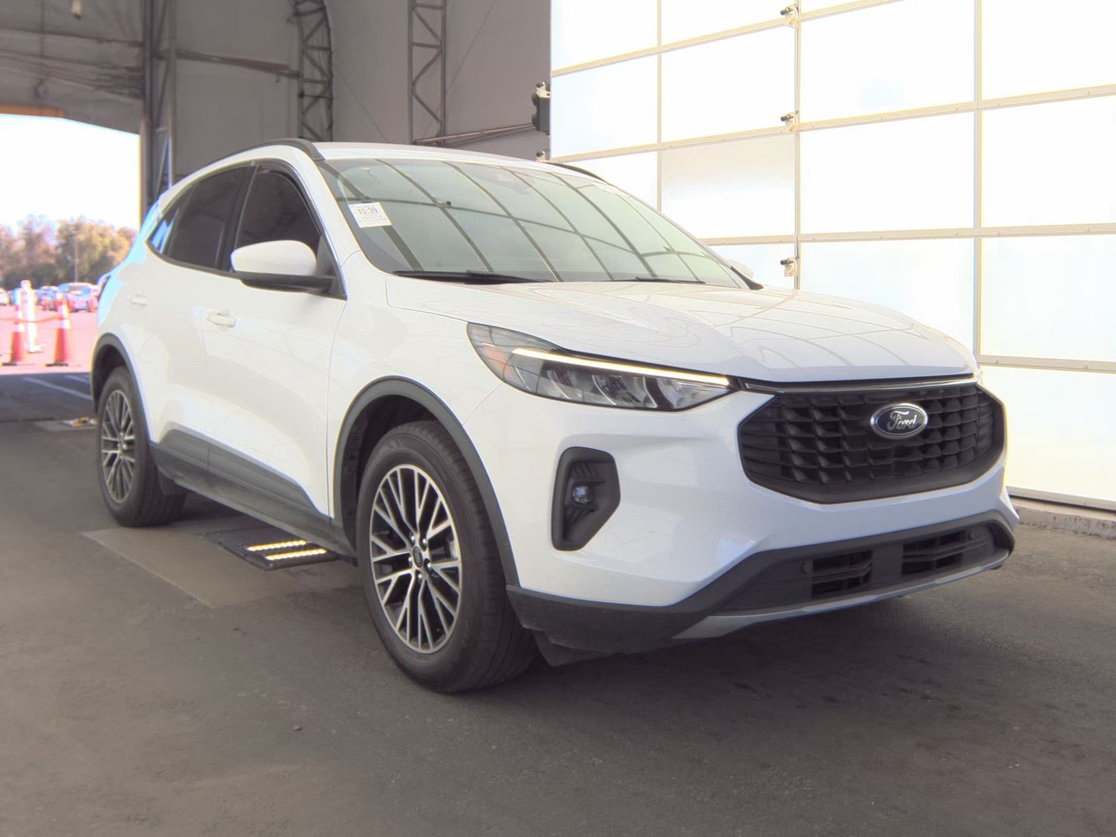 FORD ESCAPE - 5