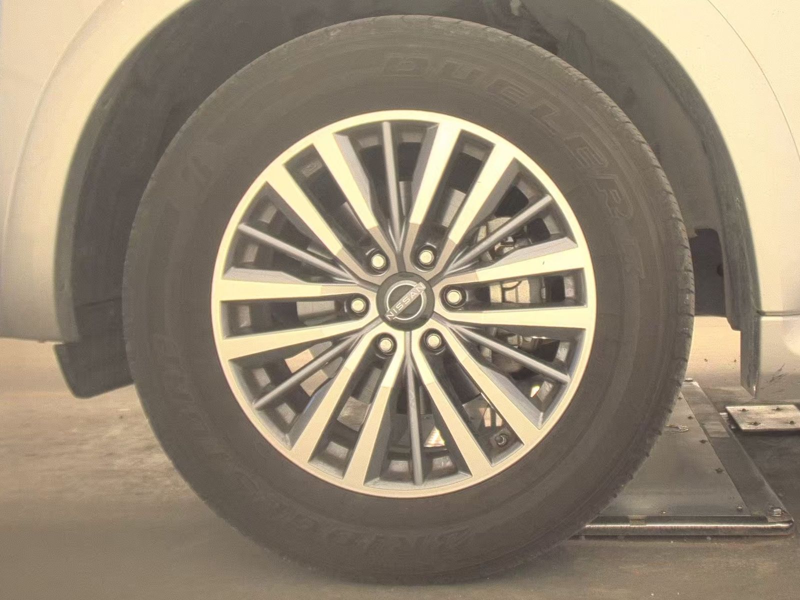 NISSAN ARMADA - 10