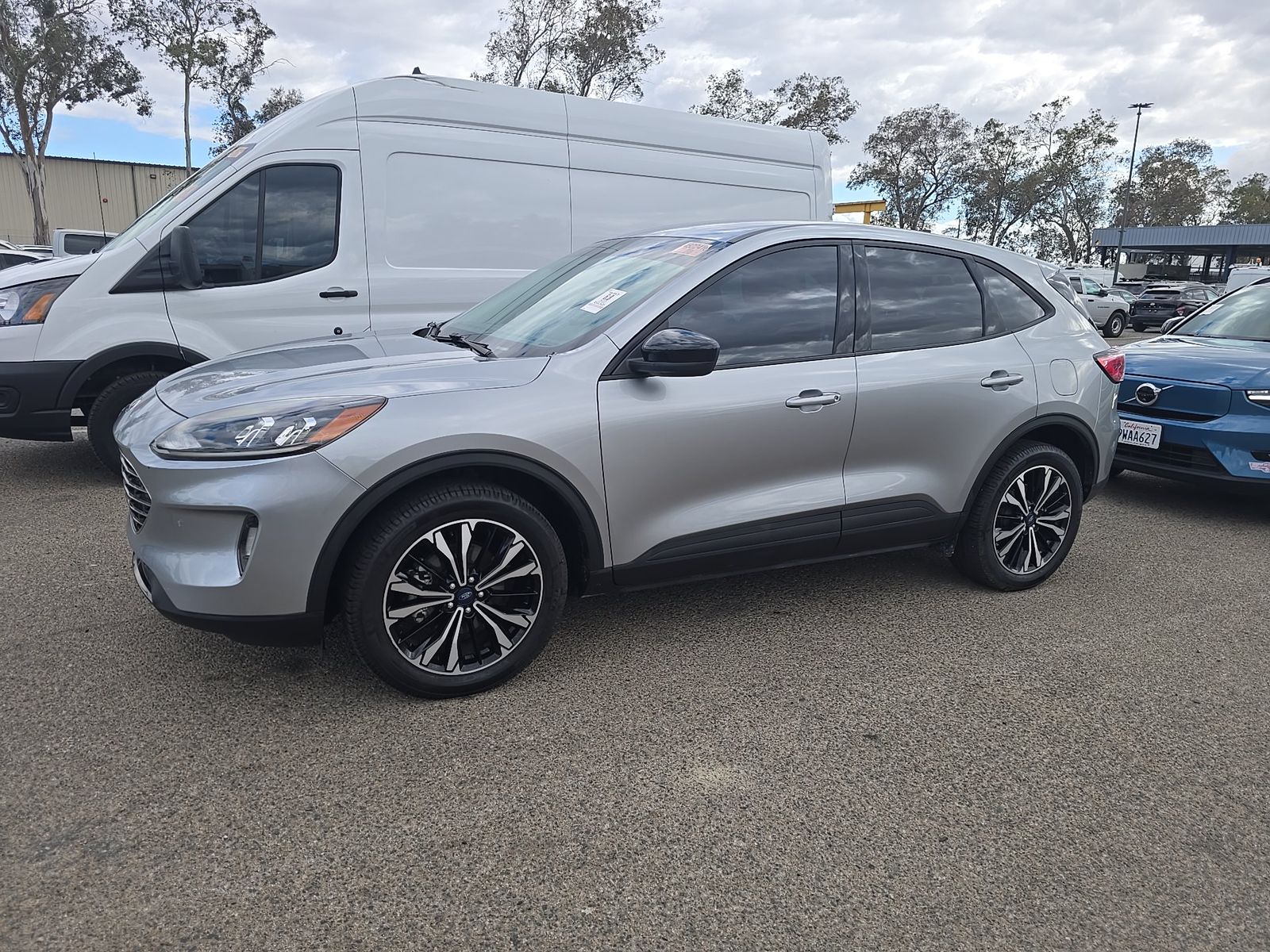 FORD ESCAPE - 1