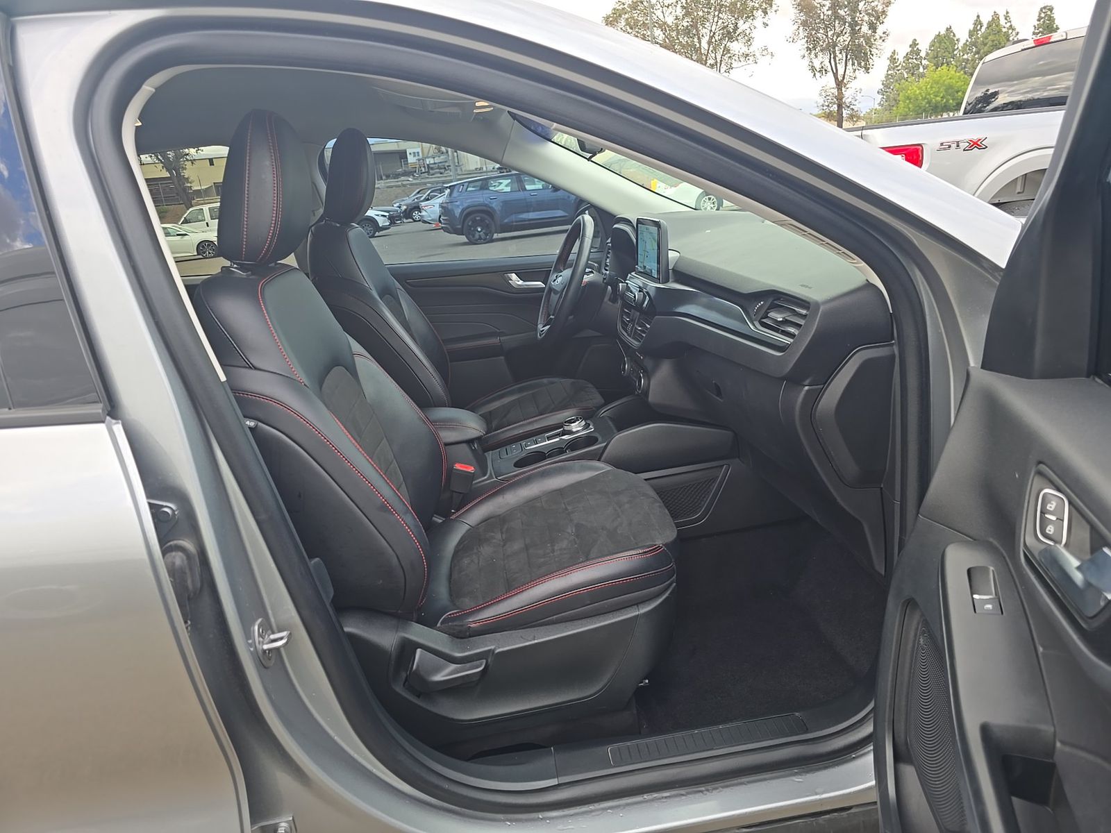 FORD ESCAPE - 9