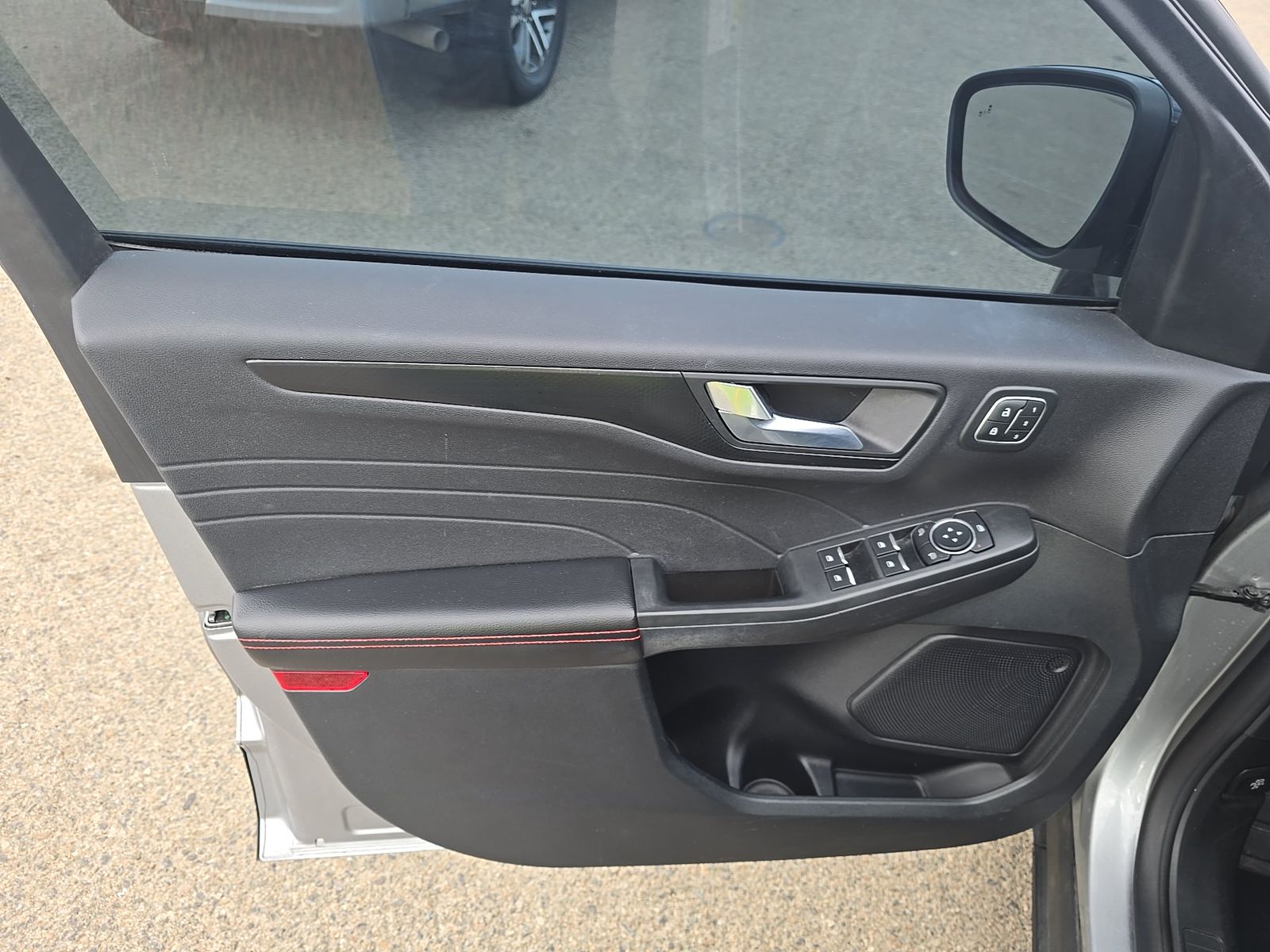 FORD ESCAPE - 10