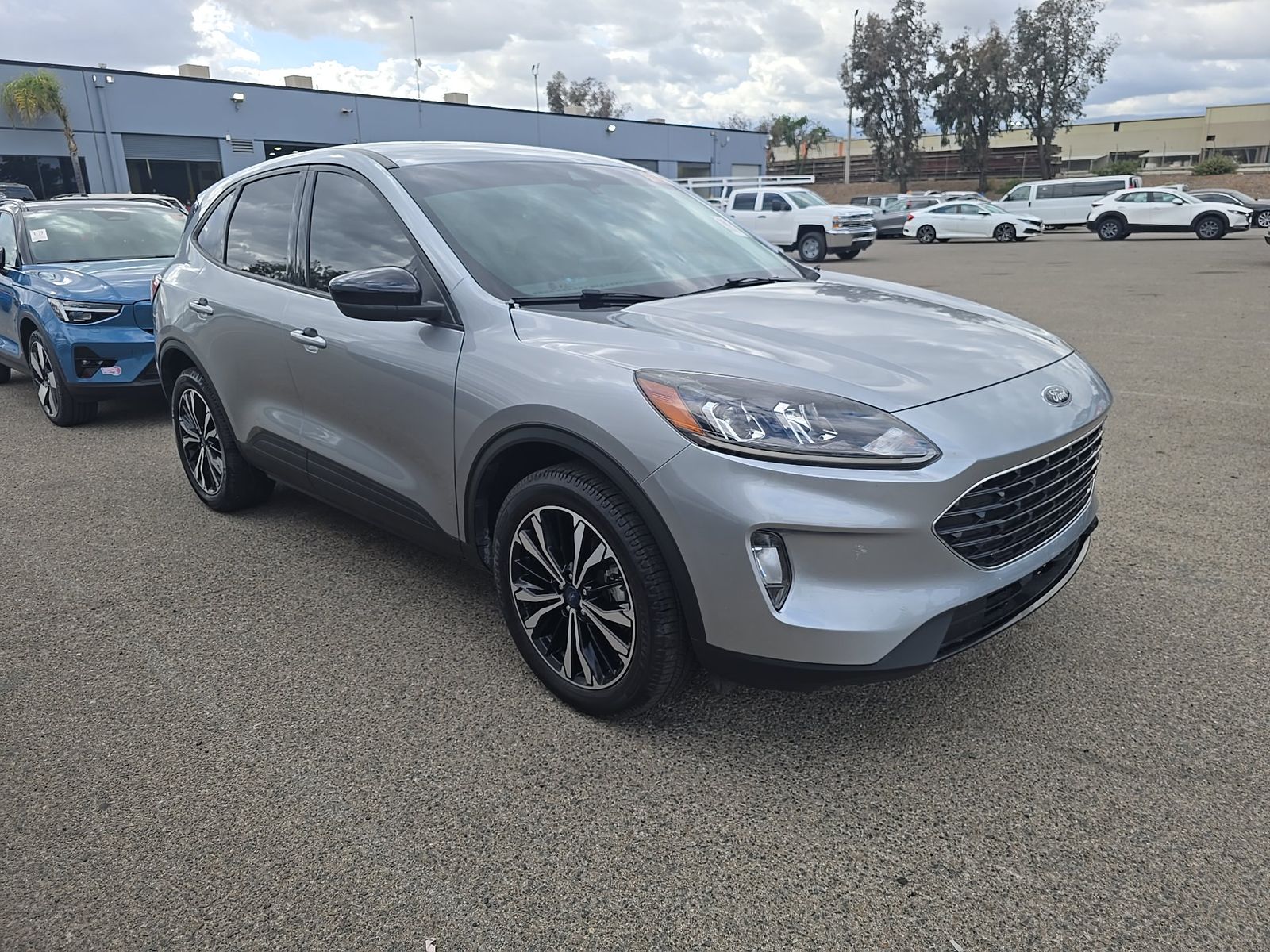 FORD ESCAPE - 4