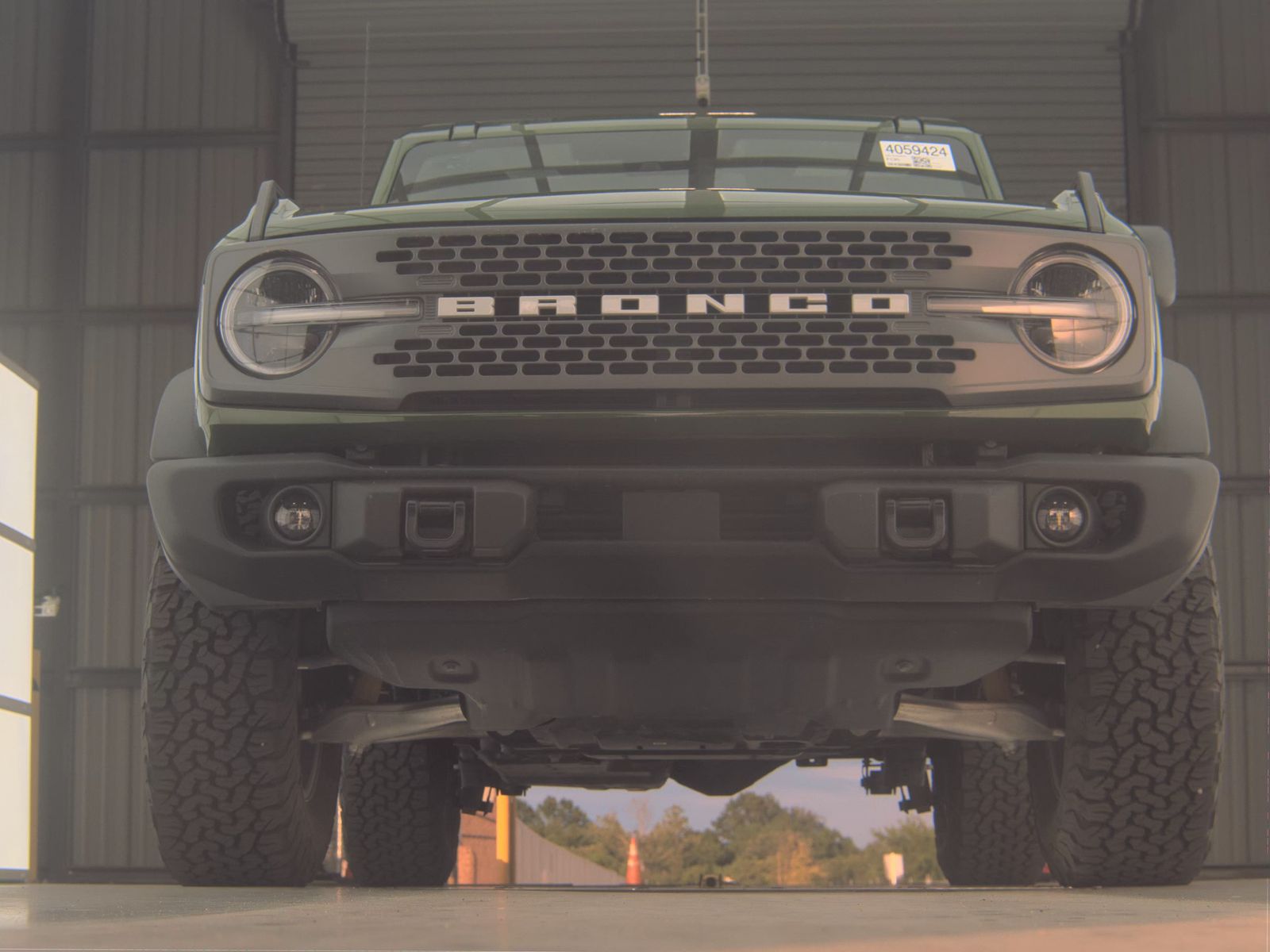 FORD BRONCO - 4