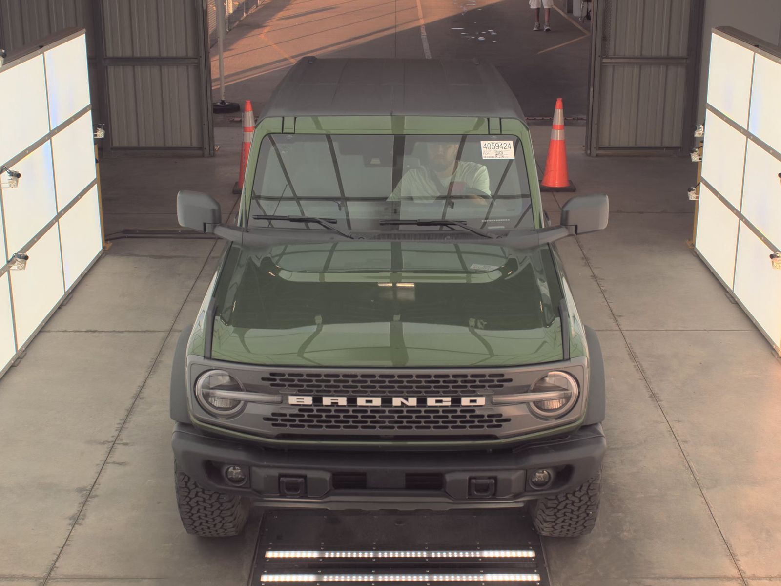 FORD BRONCO - 3