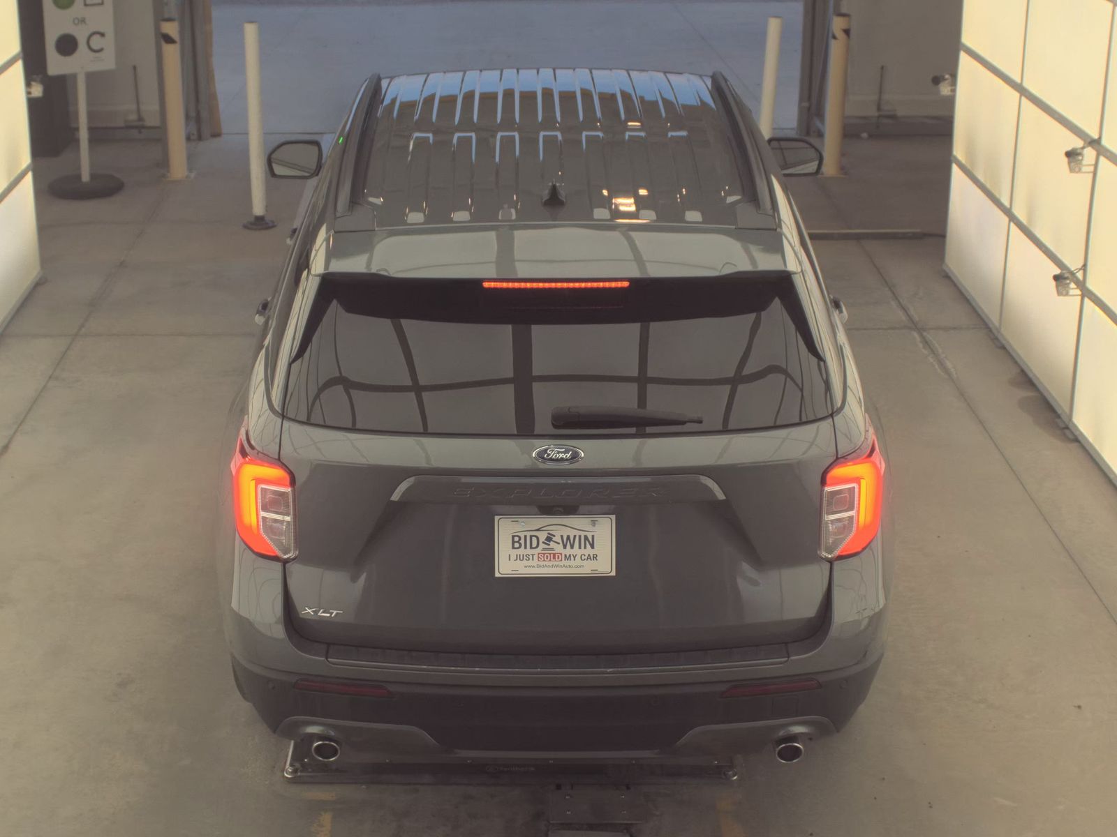 FORD EXPLORER - 7