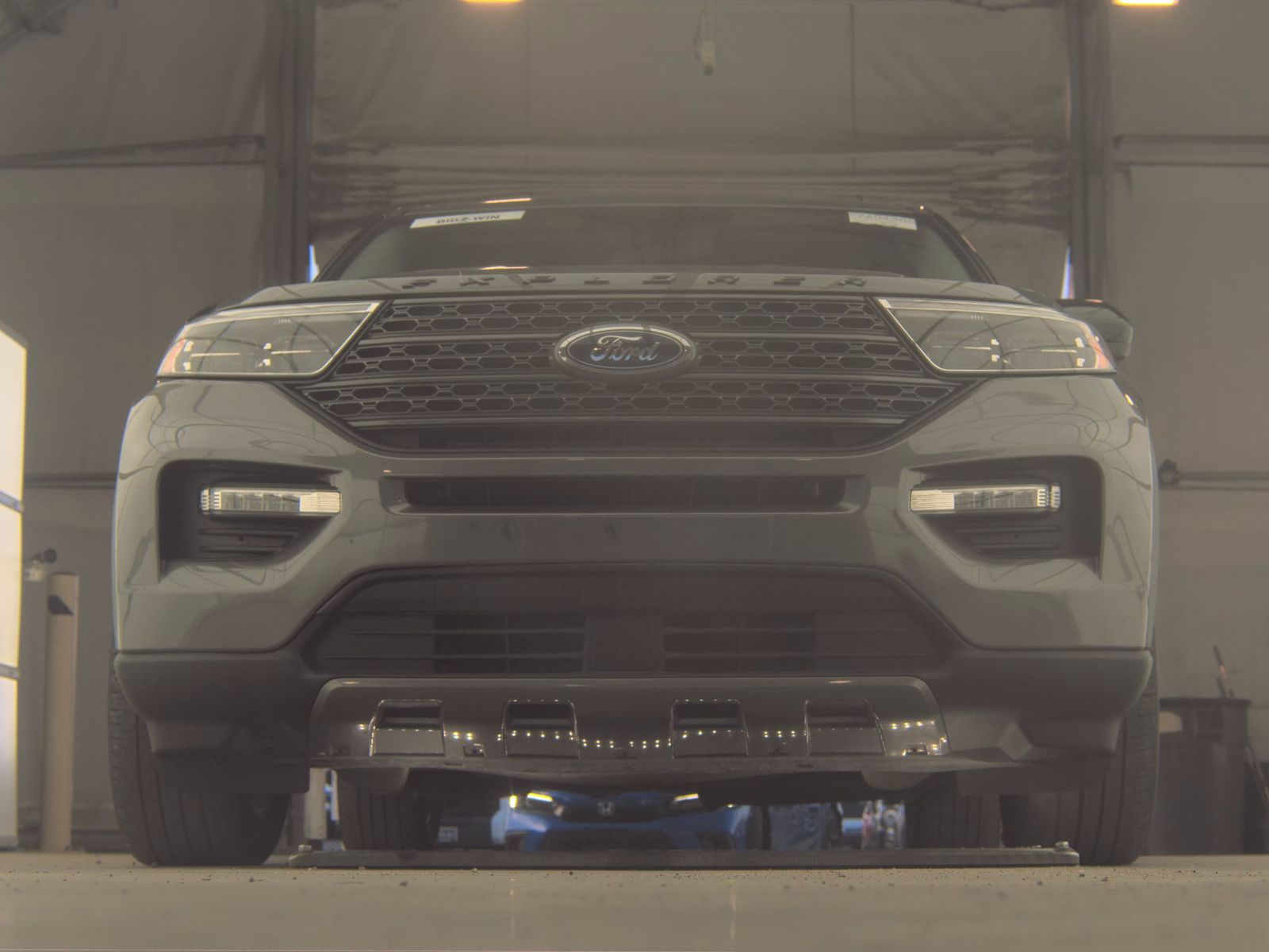 FORD EXPLORER - 4