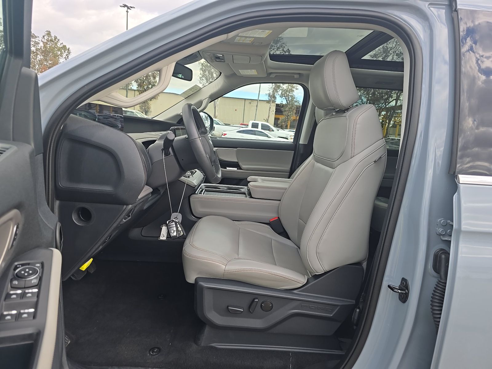 FORD EXPEDITION - 8