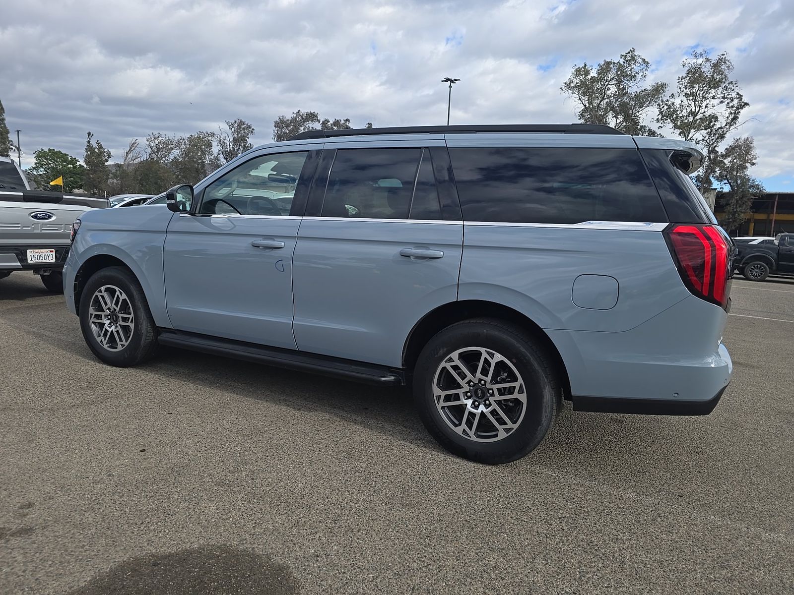 FORD EXPEDITION - 7
