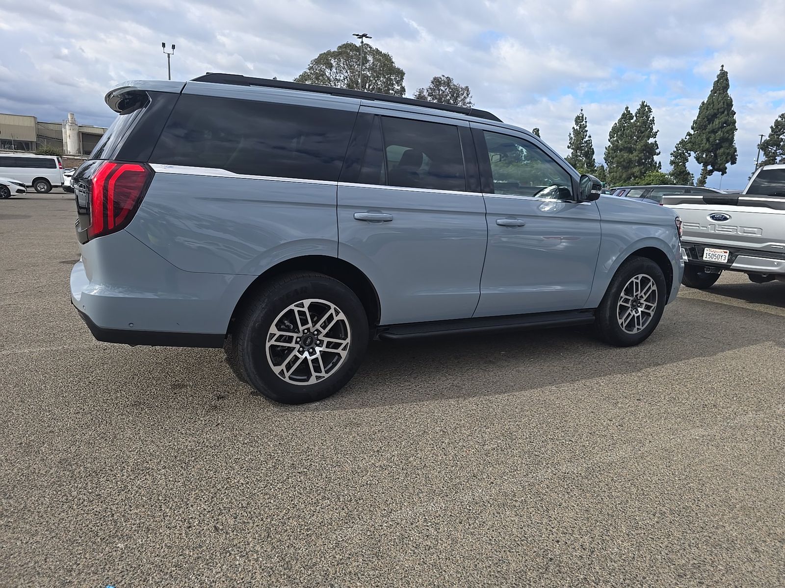FORD EXPEDITION - 5
