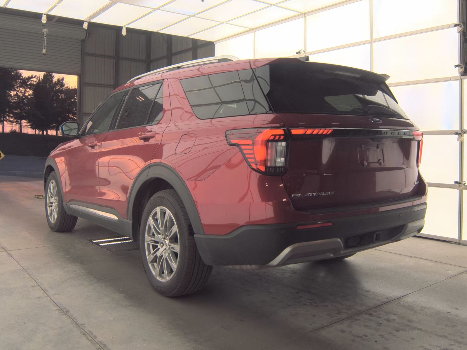 FORD EXPLORER - 9