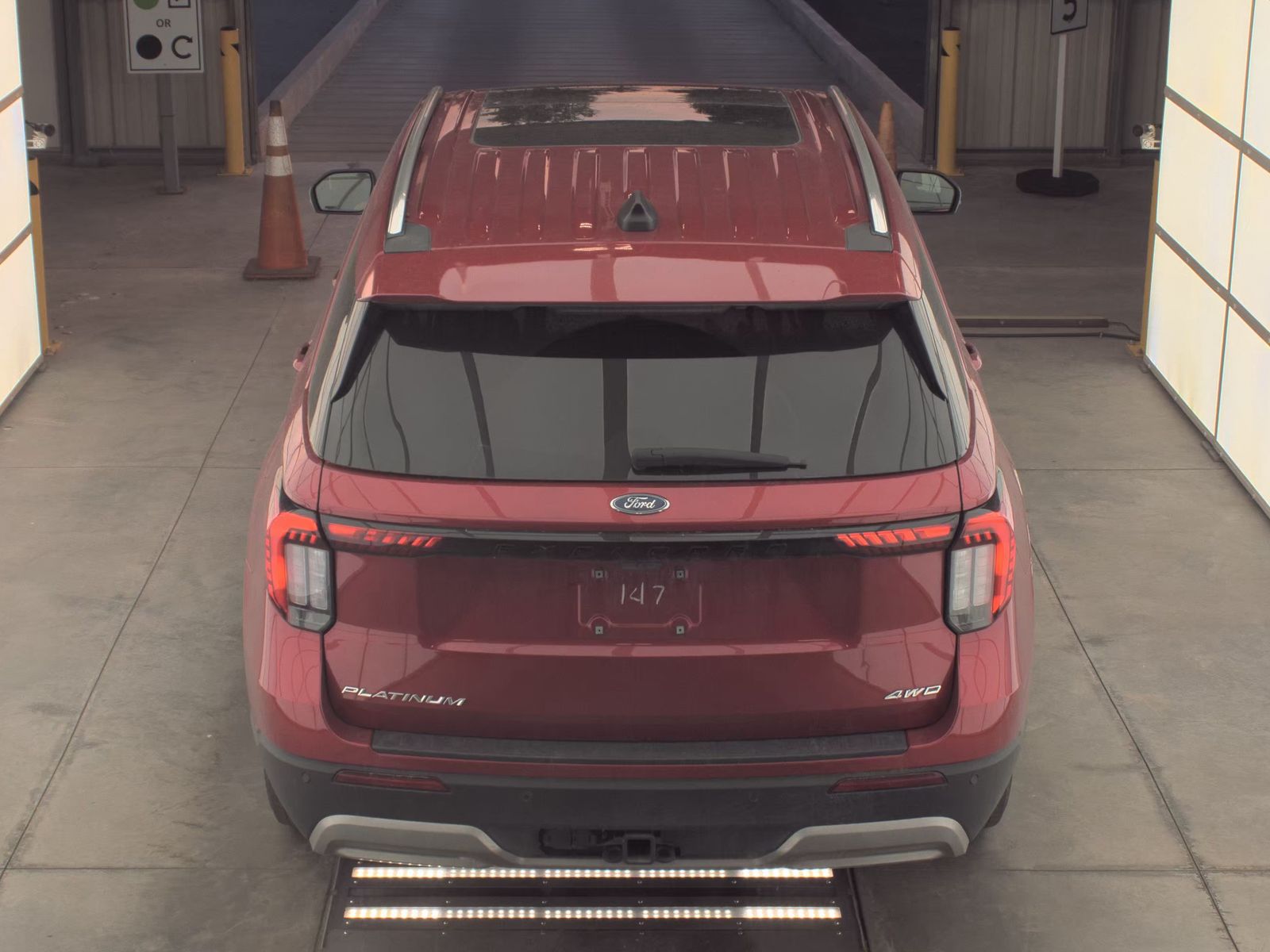 FORD EXPLORER - 7