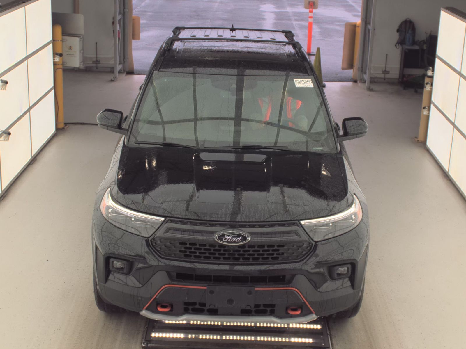 FORD EXPLORER - 3