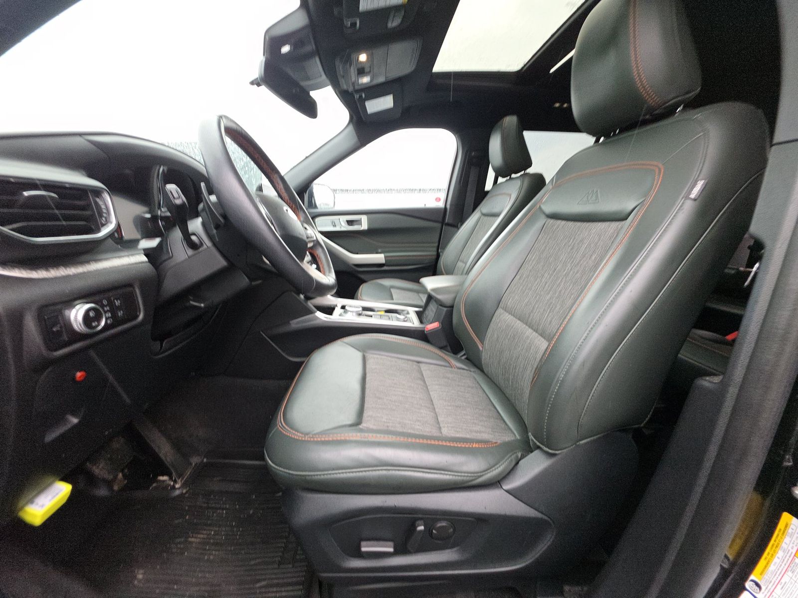 FORD EXPLORER - 8