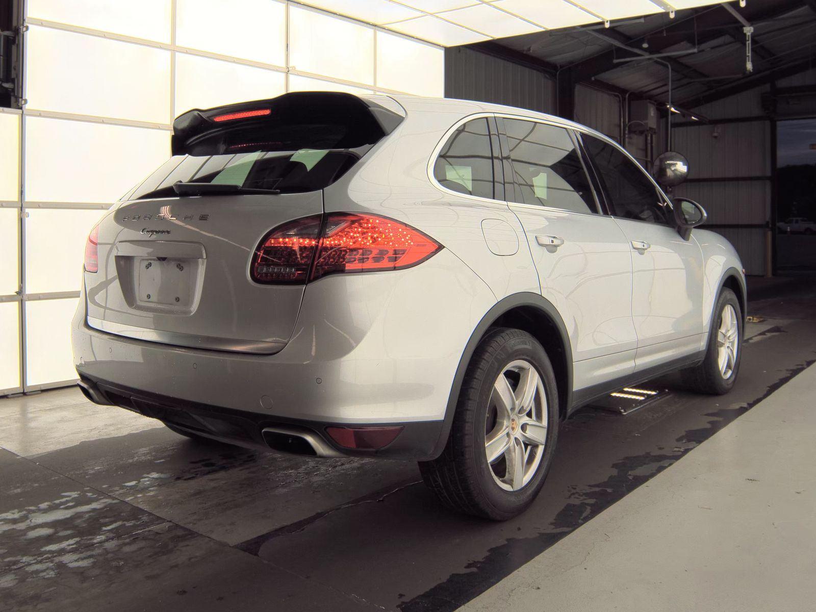 PORSCHE CAYENNE - 6