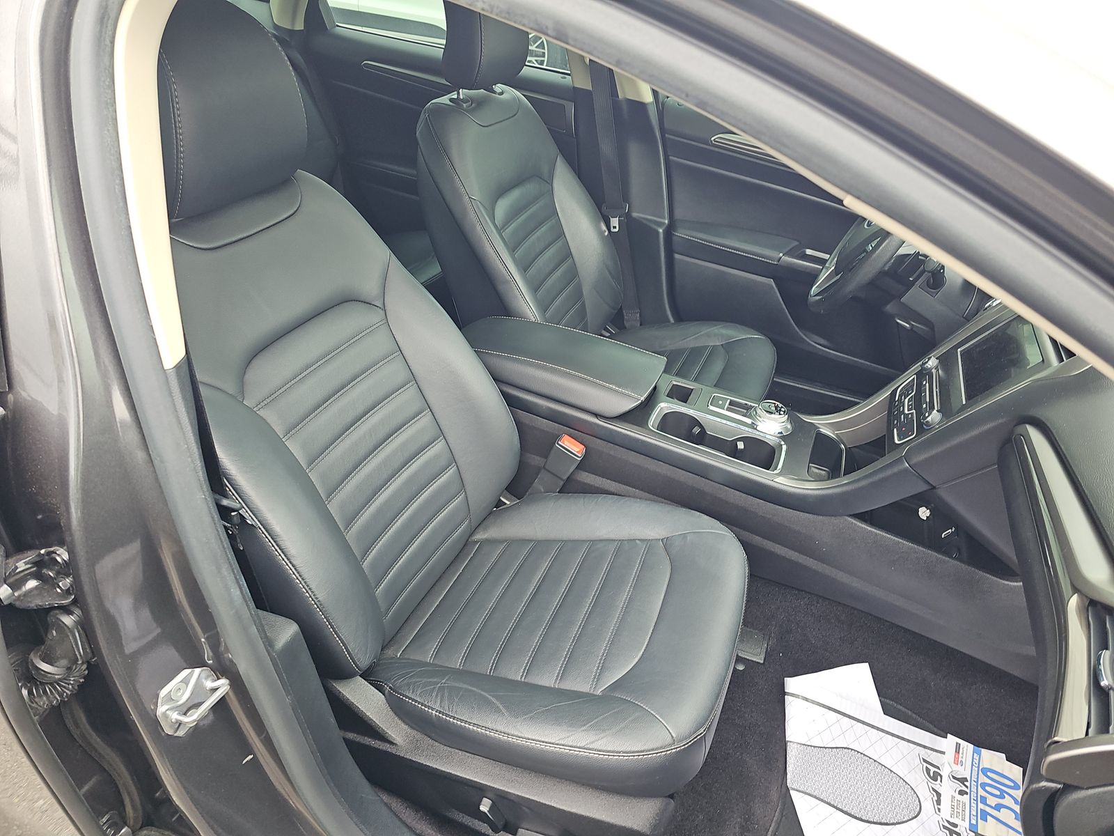 FORD FUSION - 9