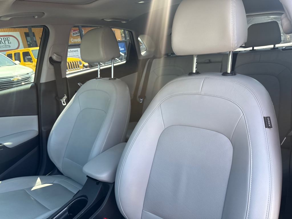 2023 Hyundai Kona Limited AWD