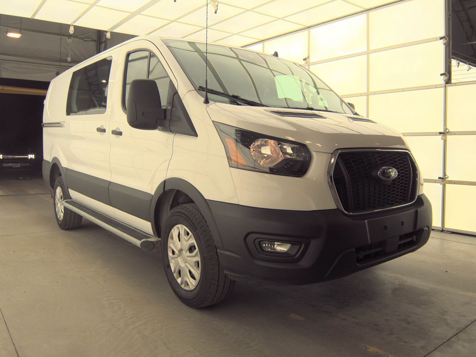 FORD TRANSIT 250 - 5