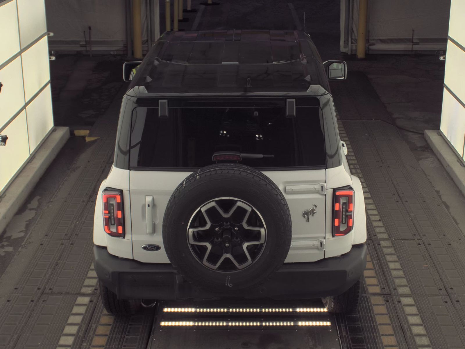FORD BRONCO - 7